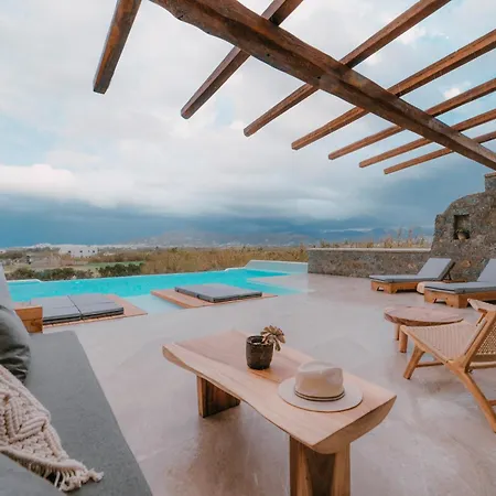 Naxos Privilege Villa *