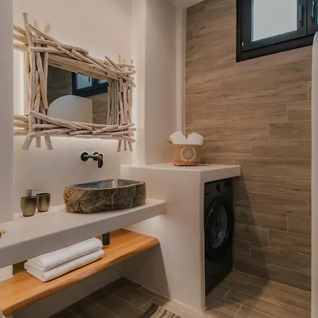 Naxos Privilege * Ajía Ána