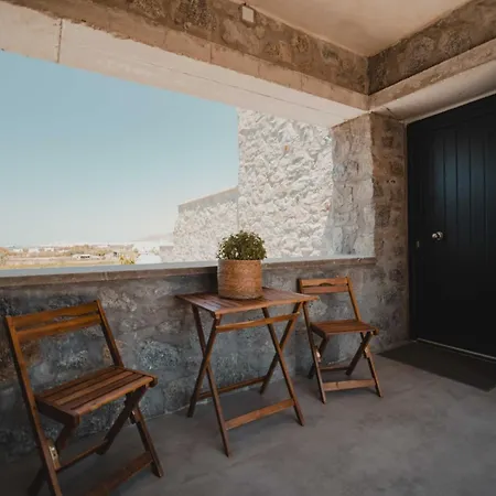 Naxos Privilege Vila