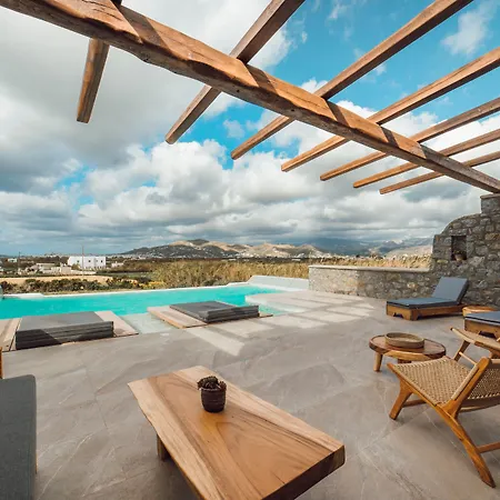 فيلة Naxos Privilege *